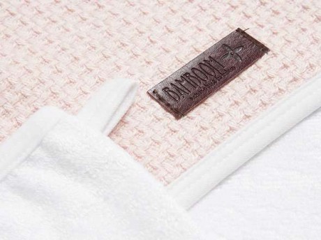 Ręcznik bambusowy z kapturkiem + myjka kolor bialy i różowy Bamboom