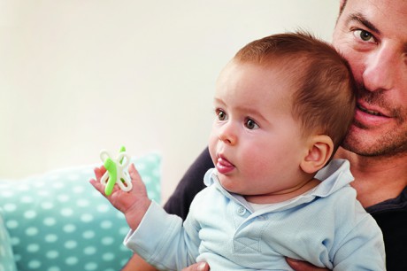 Gryzak dla niemowląt  Bite and Relax Phase 1  MAM dla dzieci od 4 miesiąca życia